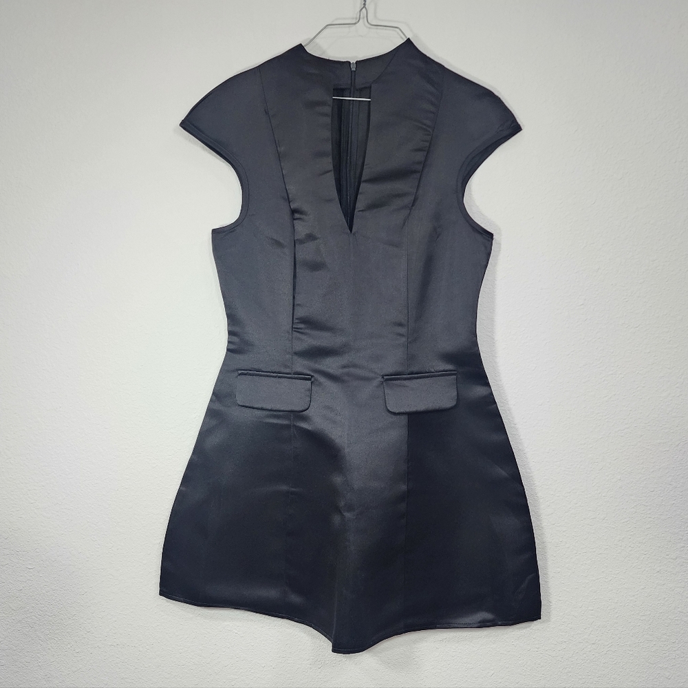 Elegant Black Dress Size L